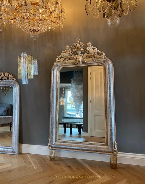 Antieke Franse spiegel met kuif, Antiek en Kunst, Antiek | Spiegels, 50 tot 100 cm, 100 tot 150 cm, Overige vormen, Ophalen of Verzenden