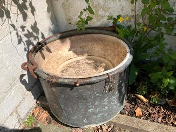 Bouilloire en fer avec bol à fleurs, Enlèvement, Utilisé