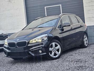 BMW 2 Serie 218 Sièges sport * Carnet Bmw * (bj 2015) beschikbaar voor biedingen