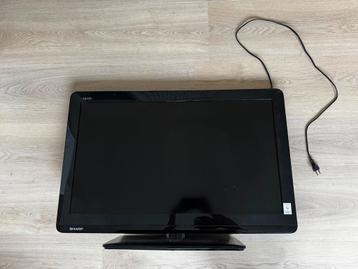 Scherpe 32-inch lcd-tv beschikbaar voor biedingen