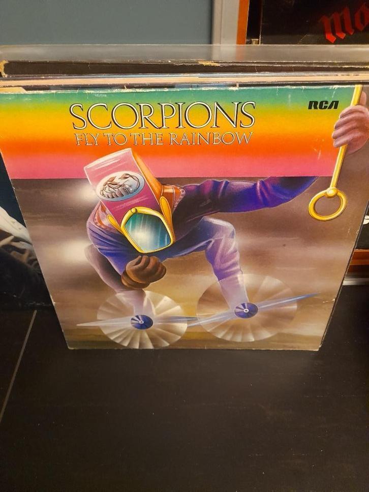 lp - scorpions - fly to the rainbow - vak 16, Cd's en Dvd's, Vinyl | Hardrock en Metal, Gebruikt, Ophalen of Verzenden