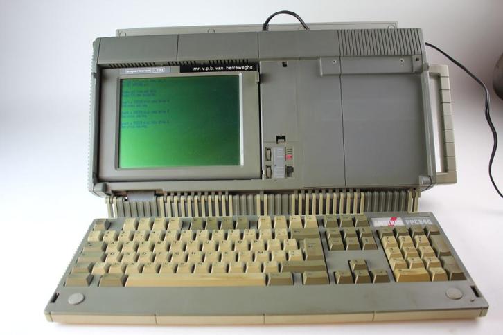 AMSTRAD PPC640 LCD + lader en tas, Computers en Software, Vintage Computers, Ophalen