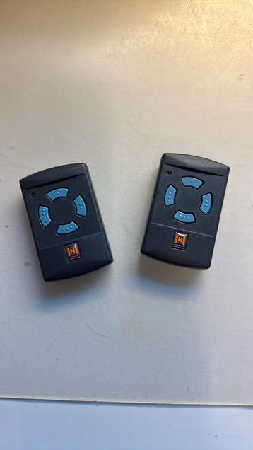 Hormann HSM4-868 zenders 2 stuks beschikbaar voor biedingen