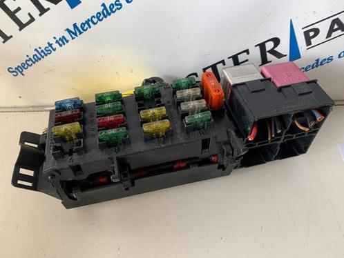 Zekeringkast van een Mercedes S-Klasse, Auto-onderdelen, Elektronica en Kabels, Mercedes-Benz, Gebruikt, 3 maanden garantie, Ophalen of Verzenden