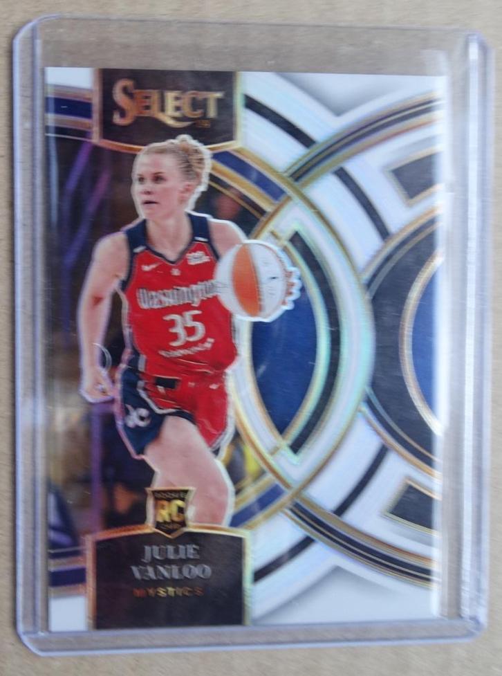 Julie Vanloo ROOKIE Mystics - Select Concourse Prizm - #6/99, Sports & Fitness, Basket, Neuf, Autres types, Envoi