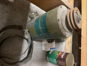 alternator willys jeep en regulateur beschikbaar voor biedingen