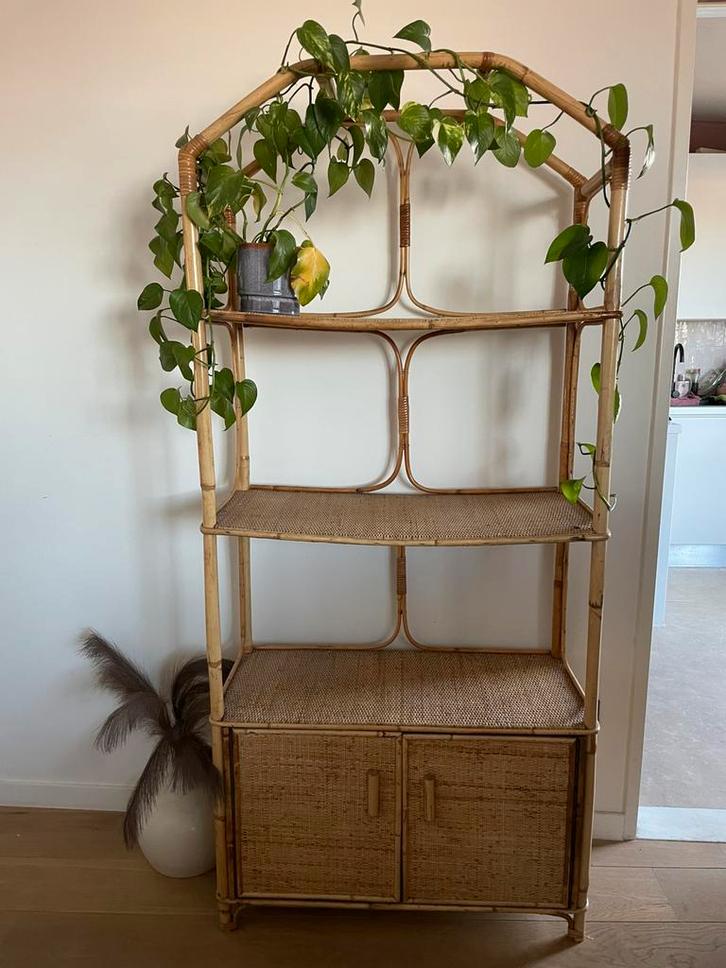 Rotan kast, Huis en Inrichting, Kasten | Stellingkasten, Zo goed als nieuw, Ophalen
