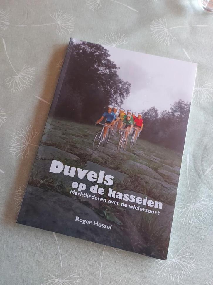 Duvels op kasseien, Boeken, Gedichten en Poëzie, Ophalen of Verzenden