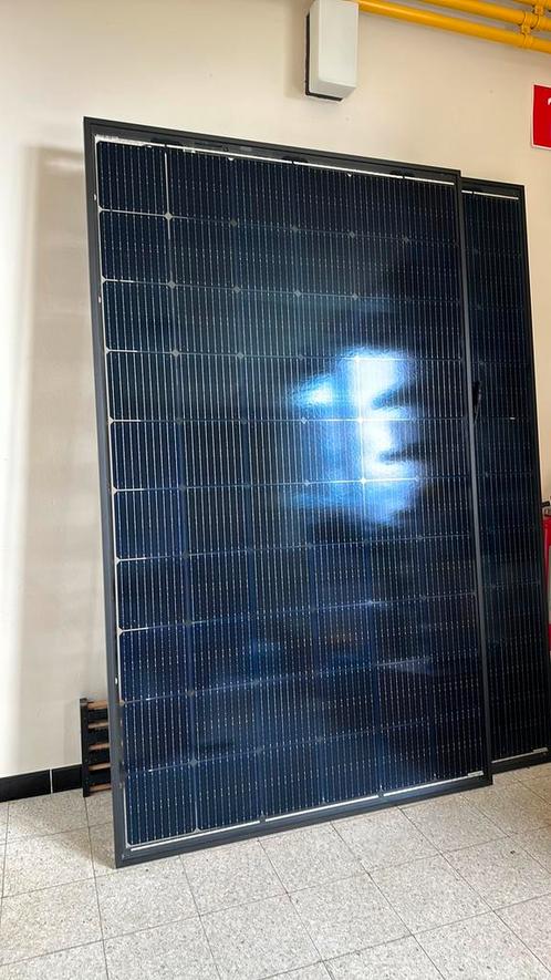 Zonnepanelen I am Solar, Doe-het-zelf en Bouw, Zonnepanelen en Toebehoren, Nieuw, Paneel, 200 wattpiek of meer, Ophalen