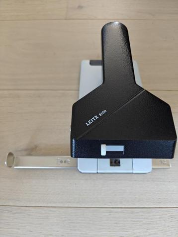 LEITZ extra sterke 2- gaats perforator 5180 beschikbaar voor biedingen