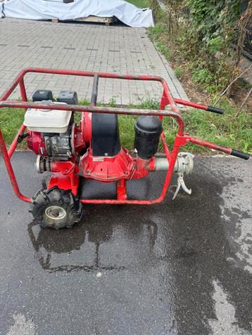 vuilwaterpomp benzine motor beschikbaar voor biedingen