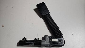 Gordelspanner insteek linksvoor BMW 3-Serie E46 8257787 beschikbaar voor biedingen