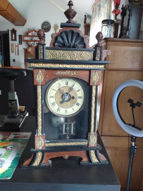 Horloge réveil de 1868, Antiquités & Art, Antiquités | Horloges, Enlèvement