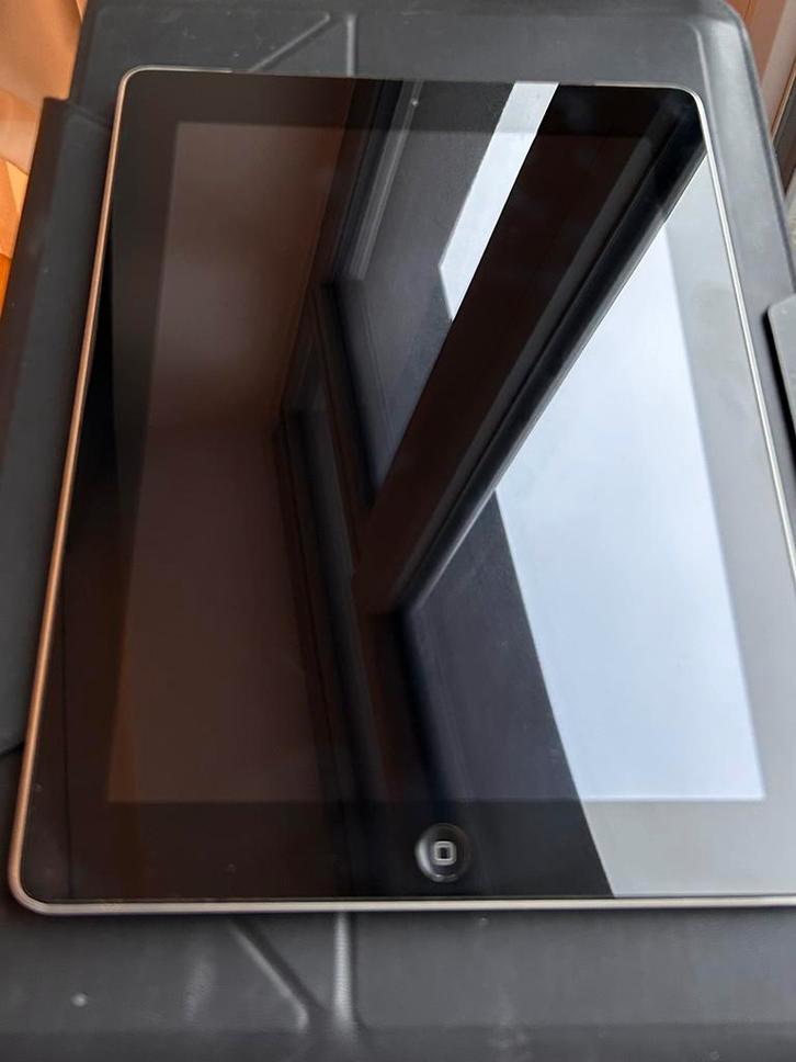 iPad A1460 (iPad de 4e Génération) - Wi-Fi + Cellular - 16, Computers en Software, Apple iPads, Zo goed als nieuw, Ophalen of Verzenden
