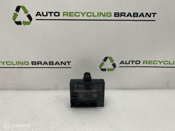 Centrale deurvergrendelings module Audi A4 8K 8T0959795Q beschikbaar voor biedingen