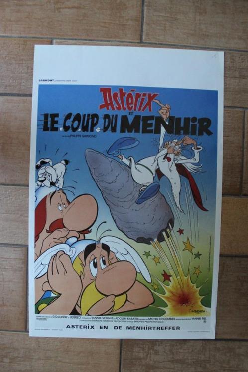 filmaffiche Asterix en de menhirtreffer 1989 filmposter, Verzamelen, Posters, Zo goed als nieuw, Film en Tv, A1 t/m A3, Rechthoekig Staand