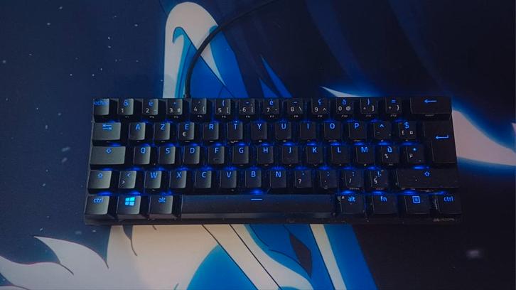 Razer Huntsman Mini-toetsenbord (60%), Computers en Software, Toetsenborden, Zo goed als nieuw, Azerty, Bedraad, Ergonomisch, Gaming toetsenbord