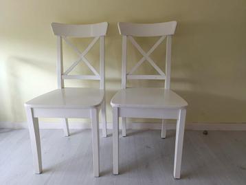 6 Ikea houten stoelen voor 15€/stuk beschikbaar voor biedingen