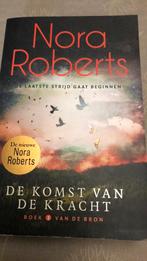 Nora Roberts - De komst van de kracht - goede staat, Livres, Thrillers, Utilisé, Enlèvement ou Envoi, Nora Roberts