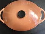 Cousances - Le Creuset : ovale cocotte in gietijzer, Huis en Inrichting, Kookpan of Snelkookpan, Gebruikt, Gietijzer, Ophalen of Verzenden