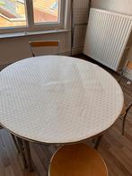 Ronde tafel inclusief hoes en 4 stoelen, Huis en Inrichting, Ophalen