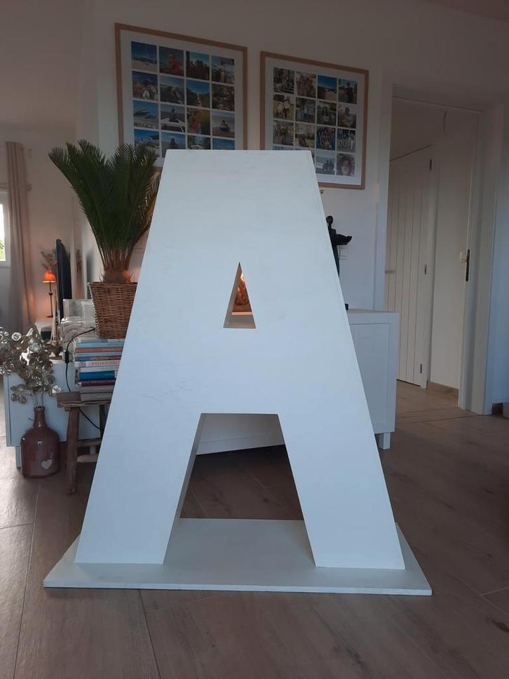 Letter A in XXXXXL MAAT door een timmerman gemaakt, Antiek en Kunst, Kunst | Designobjecten, Ophalen