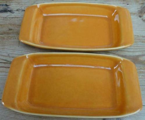 2 Vintage oranje snack schaaltjes, Boch La Louviere, Belgium, Huis en Inrichting, Keuken | Servies, Gebruikt, Overige typen, Effen