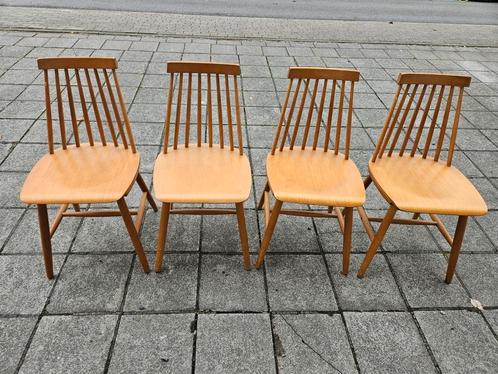 4 chaises scandinaves vintage - 1960, Antiquités & Art, Antiquités | Meubles | Chaises & Canapés, Enlèvement