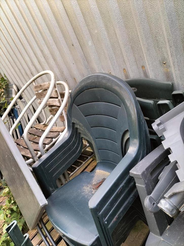 Tuinset kunststof  tafel 6 stoelen gratis kussens, Tuin en Terras, Bergingen en Tuinkasten, Kunststof, Ophalen
