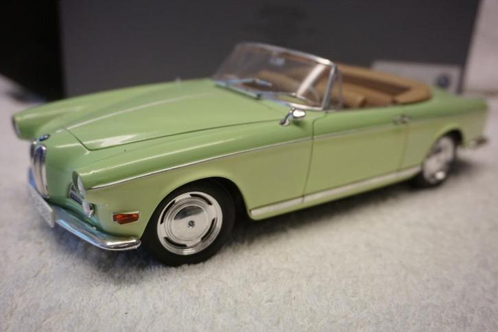 BMW 503 CABRIO GREEN REVELL 1:18 80430309315, Hobby en Vrije tijd, Modelauto's | 1:18, Gebruikt, Auto, Revell, Ophalen of Verzenden