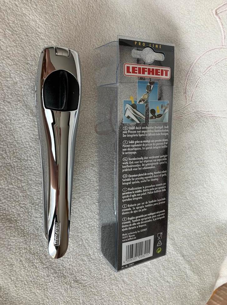 Presse-ail/Leifheit/ nouveau, Hobby & Loisirs créatifs, Confection de Gâteaux & Cupcakes, Neuf, Autres types, Gâteaux, Tartes ou cupcakes