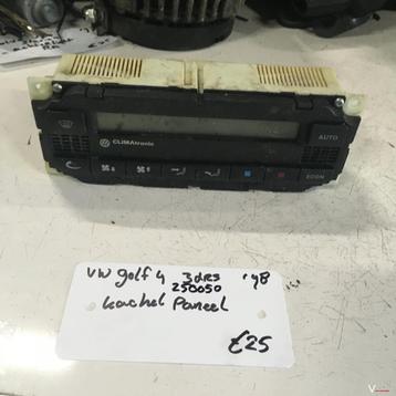 Vw Golf 4 1998 3drs Wagennr 2500050 Kachelbedieningspaneel C beschikbaar voor biedingen