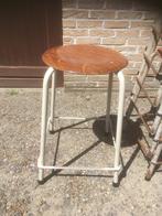 7 vintage Ahrend de Cirkel schoolkrukjes, Ophalen