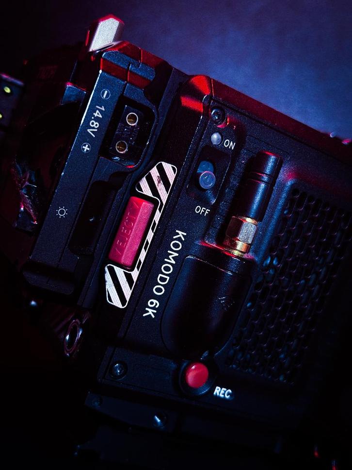 RED KOMODO - 6K CINEMA CAMERA - COMPLETE SET, Audio, Tv en Foto, Videocamera's Digitaal, Gebruikt, Camera, Overige merken, Ophalen of Verzenden