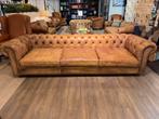 WAANZINNIGE VINTAGE CHESTERFIELD XL 4 ZITS BANK Cognac, Ophalen of Verzenden