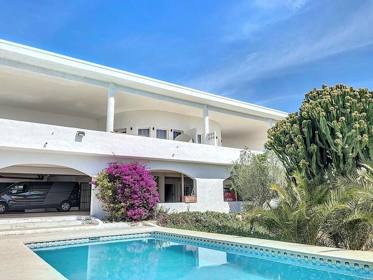 Villa 6 chambres avec piscine privée., Vakantie, Vakantiehuizen | Spanje, Costa Blanca, Landhuis of Villa, Dorp, Aan zee, 4 of meer slaapkamers