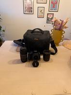 Canon EOS1300D + zoomlens + retro lens + camera tas, Audio, Tv en Foto, Fotocamera's Digitaal, Ophalen of Verzenden, Zo goed als nieuw