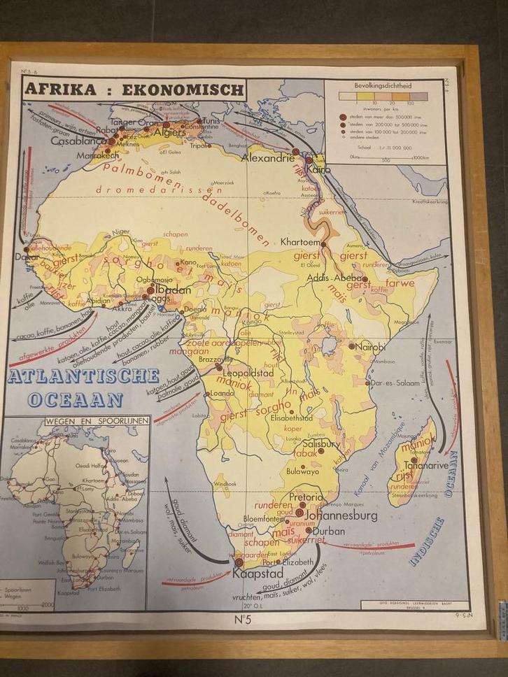 Werelddelen: wisselkader oude schoolprenten, Antiek en Kunst, Curiosa en Brocante, Ophalen