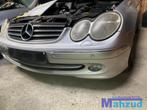 MERCEDES CLK W209 Zilver K744 Voorbumper met pdc 2003-2010, Auto-onderdelen, Gebruikt, Voor, Mercedes-Benz, Ophalen of Verzenden