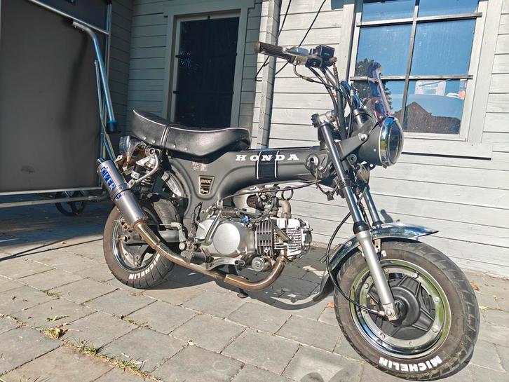 Zhenhua Dax 125cc – Mat Zwart – Eerste eigenaar, Motoren, Overige Motoren, 4 cilinders, Ophalen