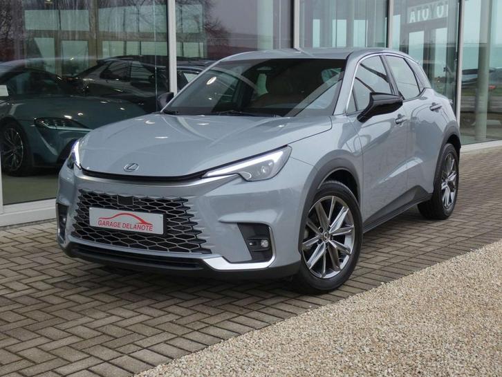 Lexus LBX Hybrid Relax +Executive pack *LEDER+Elektr koffer*, Autos, Lexus, Entreprise, Achat, Autres modèles, Caméra de recul