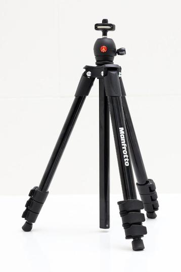Manfrotto Compact Light Tripod + Ball Head & Carrying Bag beschikbaar voor biedingen