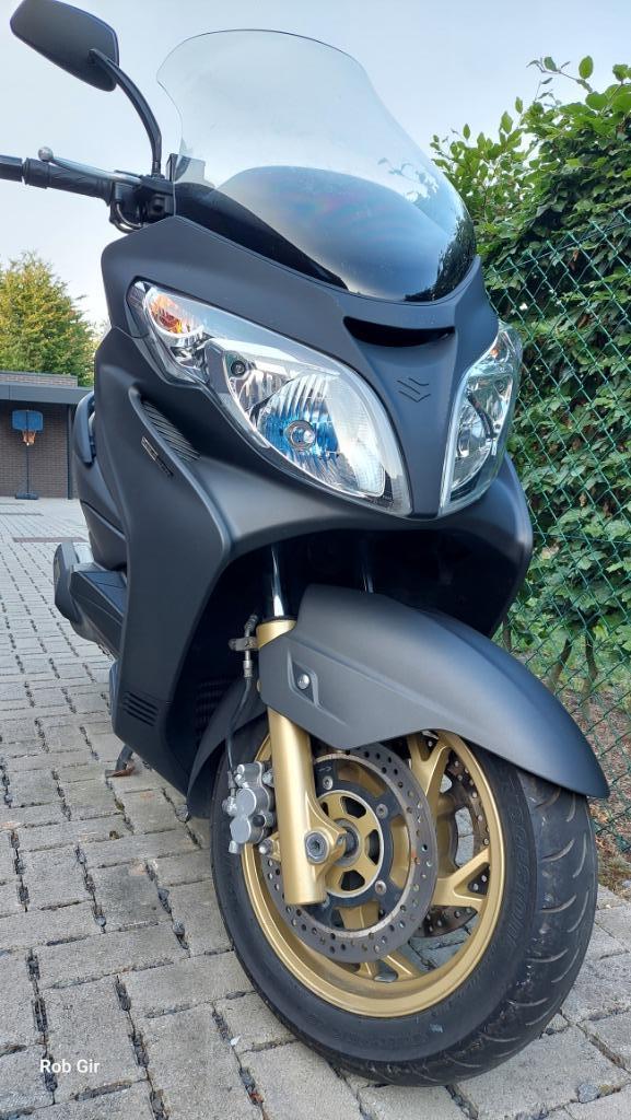 Suzuki Burgman AN 400, Motos, Motos | Suzuki, Particulier, Scooter, 12 à 35 kW, 1 cylindre, Permis Moto A2 minimum, Enlèvement