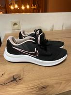 Schoenen nike, Sport en Fitness, Ophalen, Zo goed als nieuw, Schoenen