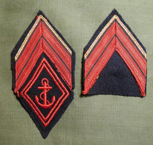 FRANCE / PAIRE DE GRADES DE LA MARINE., Verzamelen, Militaria | Algemeen, Marine, Embleem of Badge, Verzenden