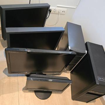 Lotje 2x Computer en 4x Monitor beschikbaar voor biedingen
