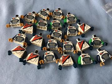 Lego torso space beschikbaar voor biedingen