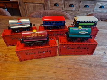 Lot van 5 wagons Hornby by Hachette O spoor nieuw beschikbaar voor biedingen