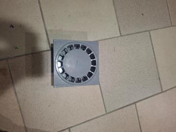 Klokput 15x15 met afvoer dn40/50 beschikbaar voor biedingen