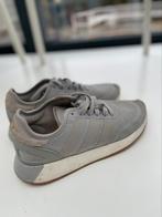 Adidas schoenen gebruikt, Kleding | Dames, Schoenen, Adidas, Ophalen of Verzenden, Sneakers, Grijs